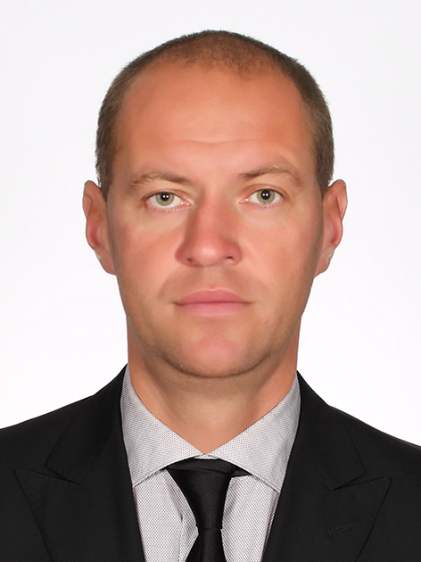 Тумаков Алексей Александрович.